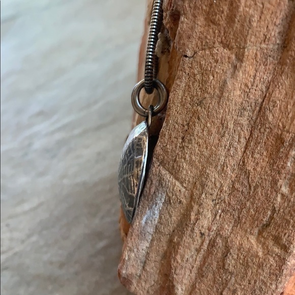 Jewelry: Necklace - Picture 3 of 3